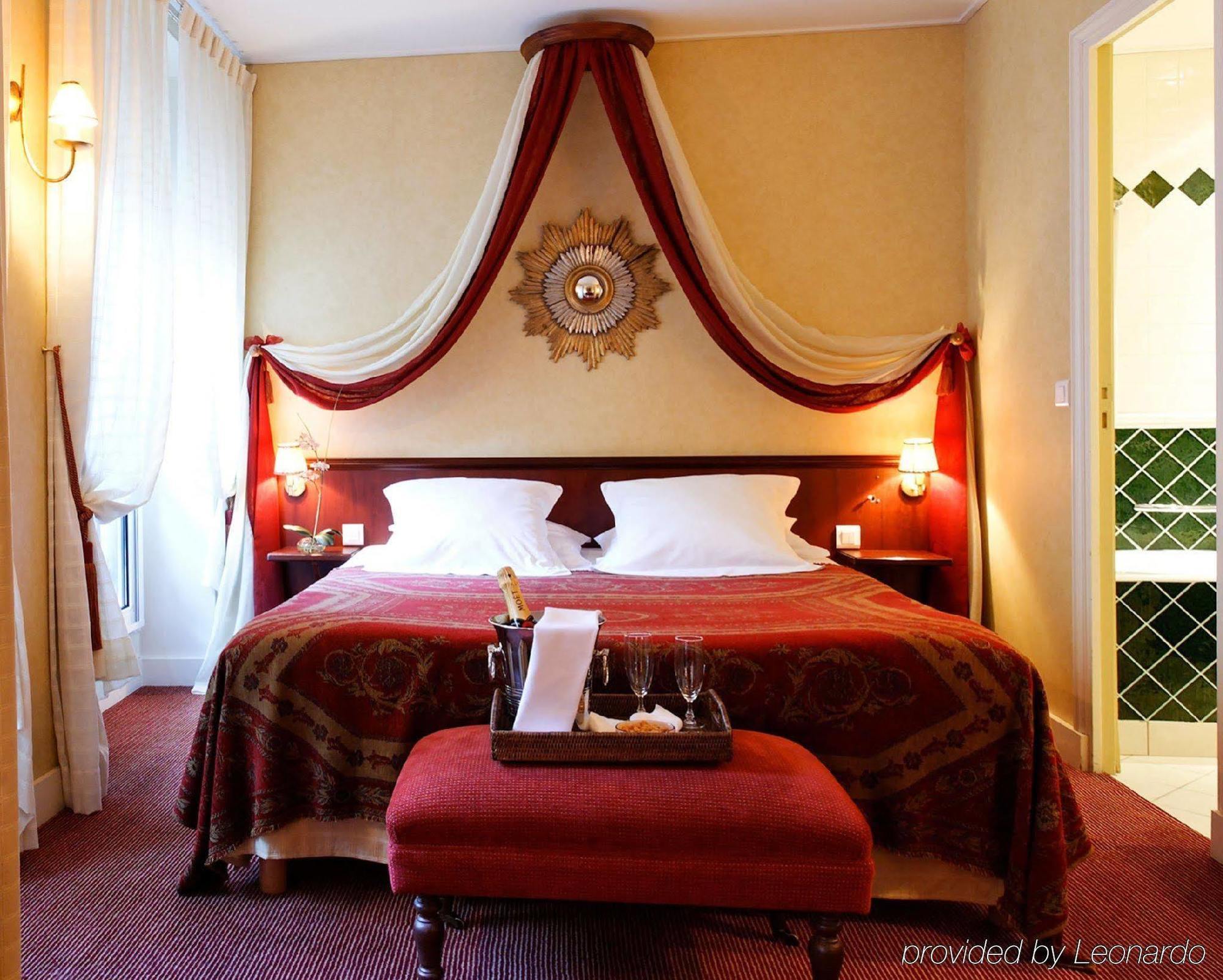 Hotel Britannique Paris Oda fotoğraf